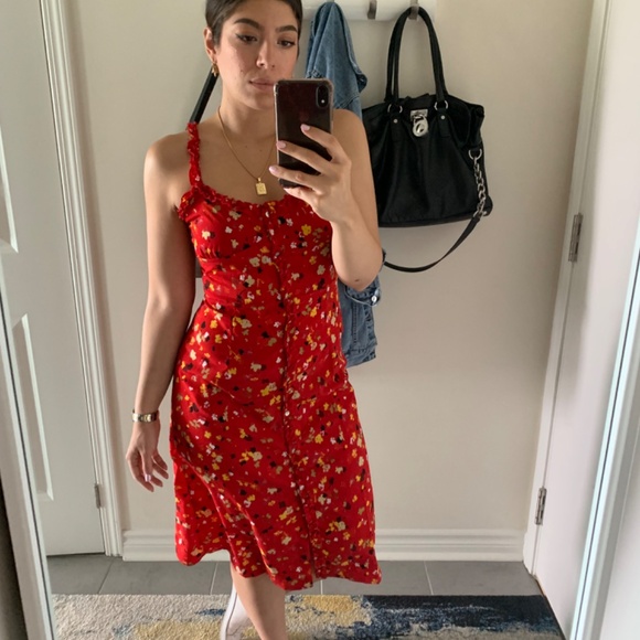 Red floral realization par - Picture 3 of 3